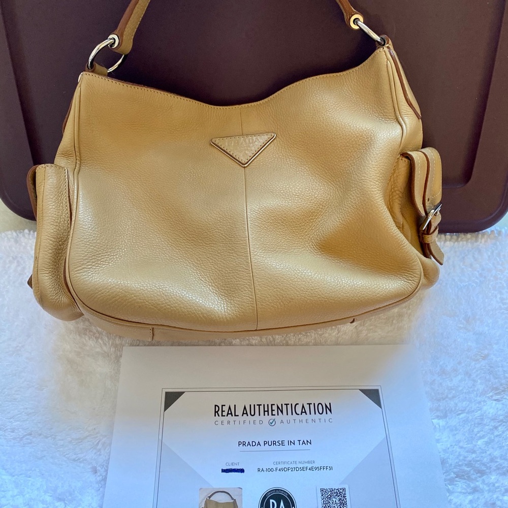 Auth prada vitello daino Hobo